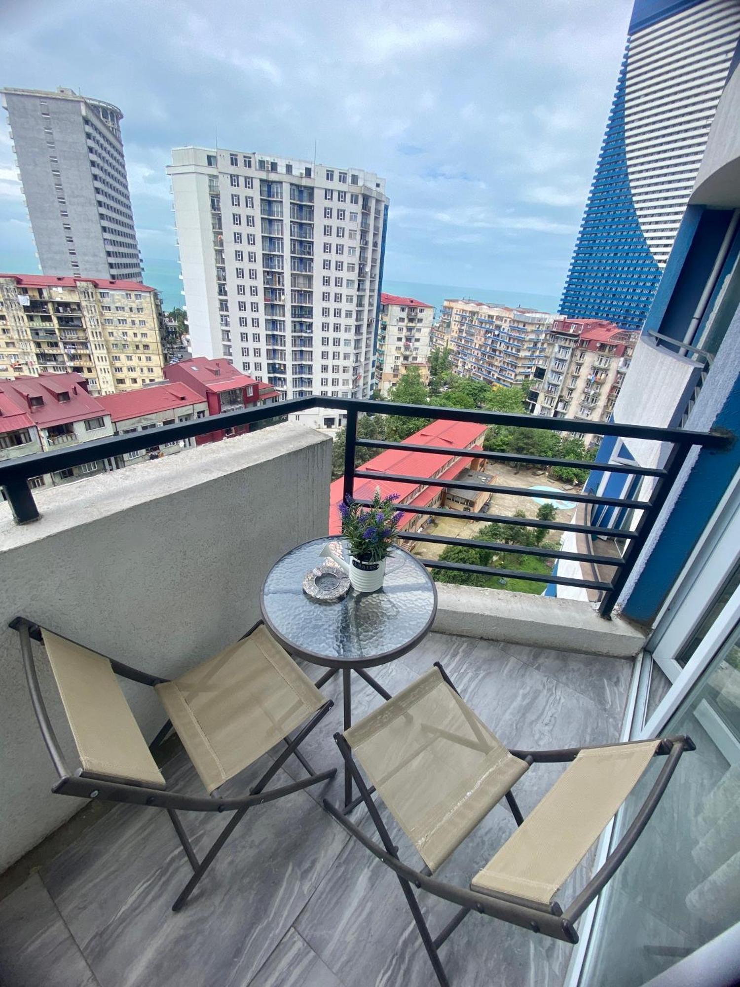Pirosmani 18D, 12 Floor Apartment Batumi Luaran gambar